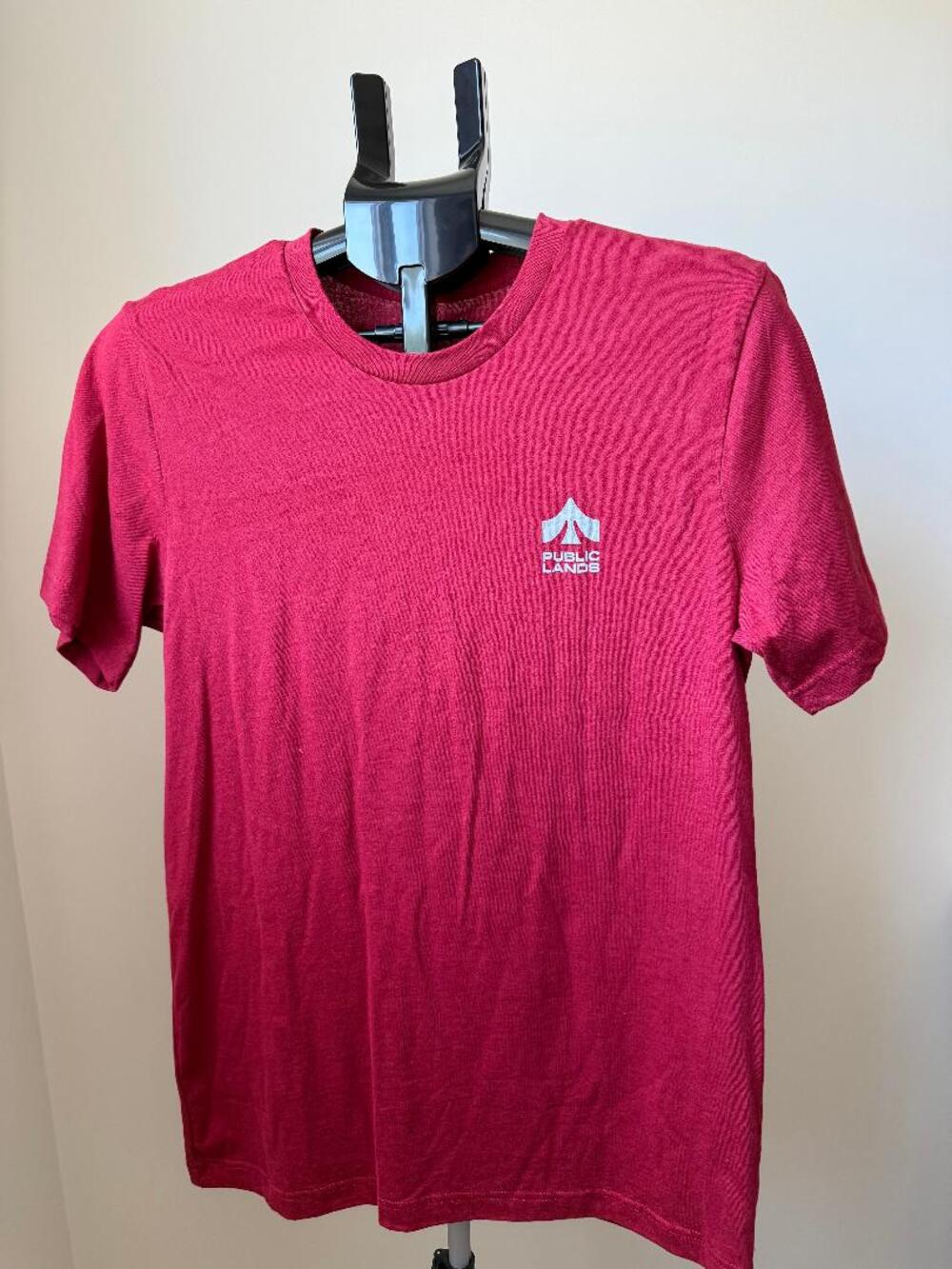 PUBLIC LANDS Men's Medium T-Shirt RED 100% cotton
